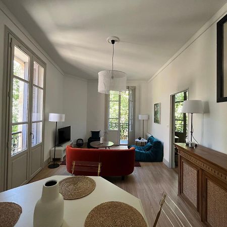 Nimes , Appartement Renove Dans Immeuble Classe. Eksteriør billede