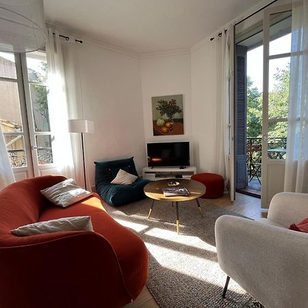 Nimes , Appartement Renove Dans Immeuble Classe. Eksteriør billede
