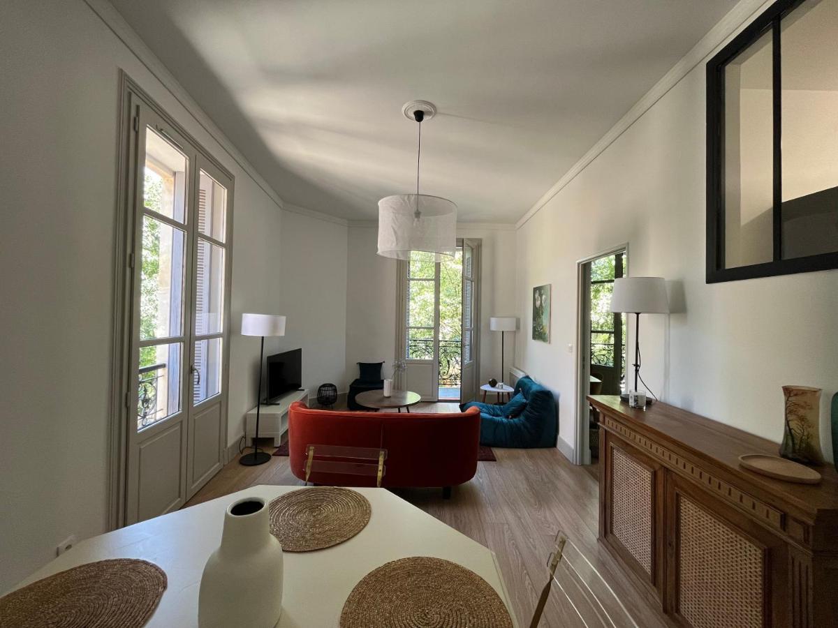 Nimes , Appartement Renove Dans Immeuble Classe. Eksteriør billede