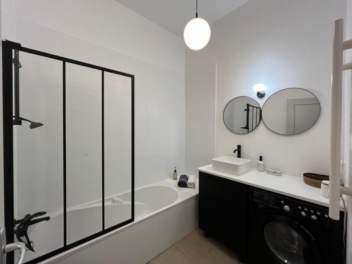 Nimes , Appartement Renove Dans Immeuble Classe. Eksteriør billede