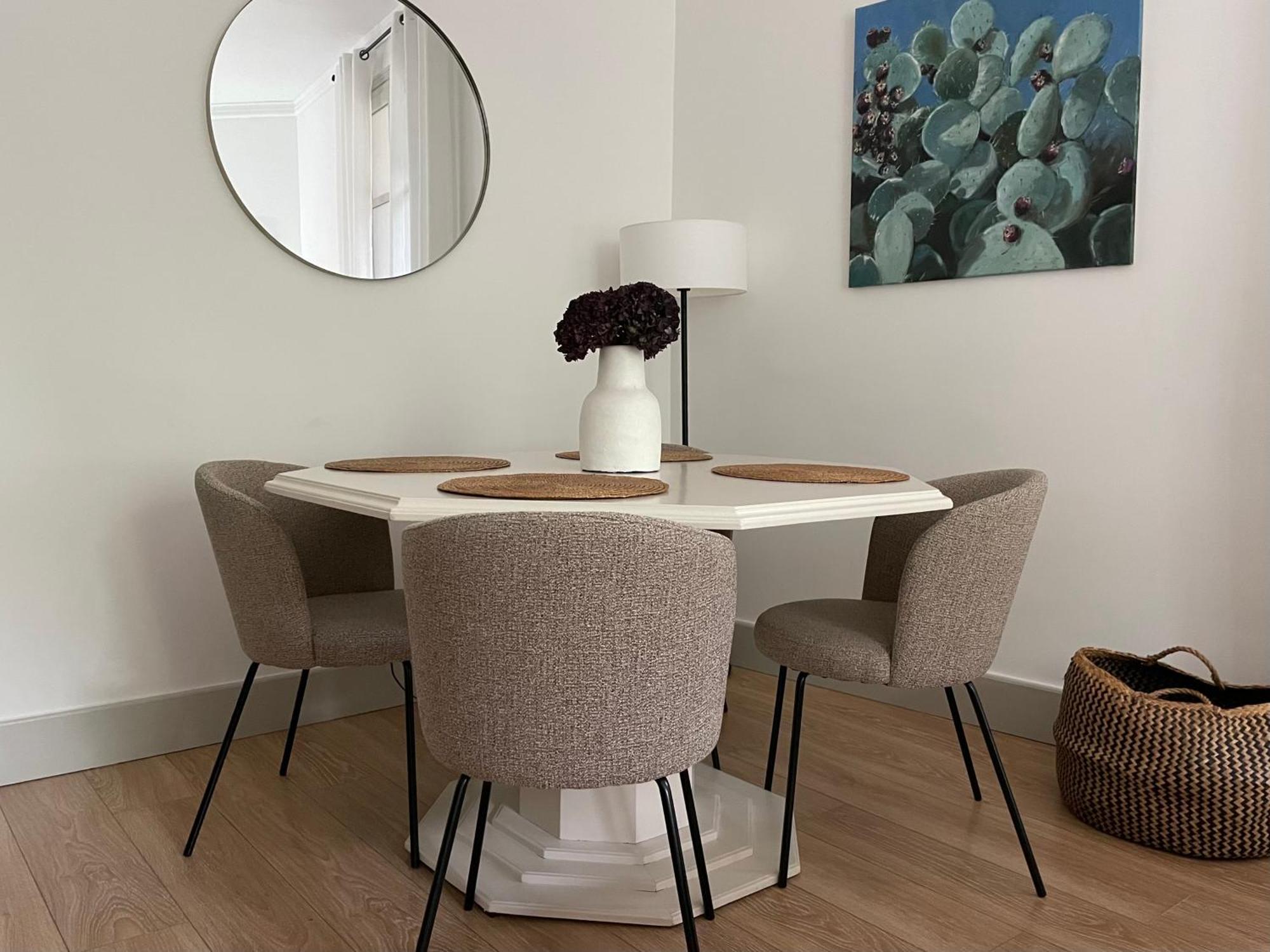 Nimes , Appartement Renove Dans Immeuble Classe. Eksteriør billede