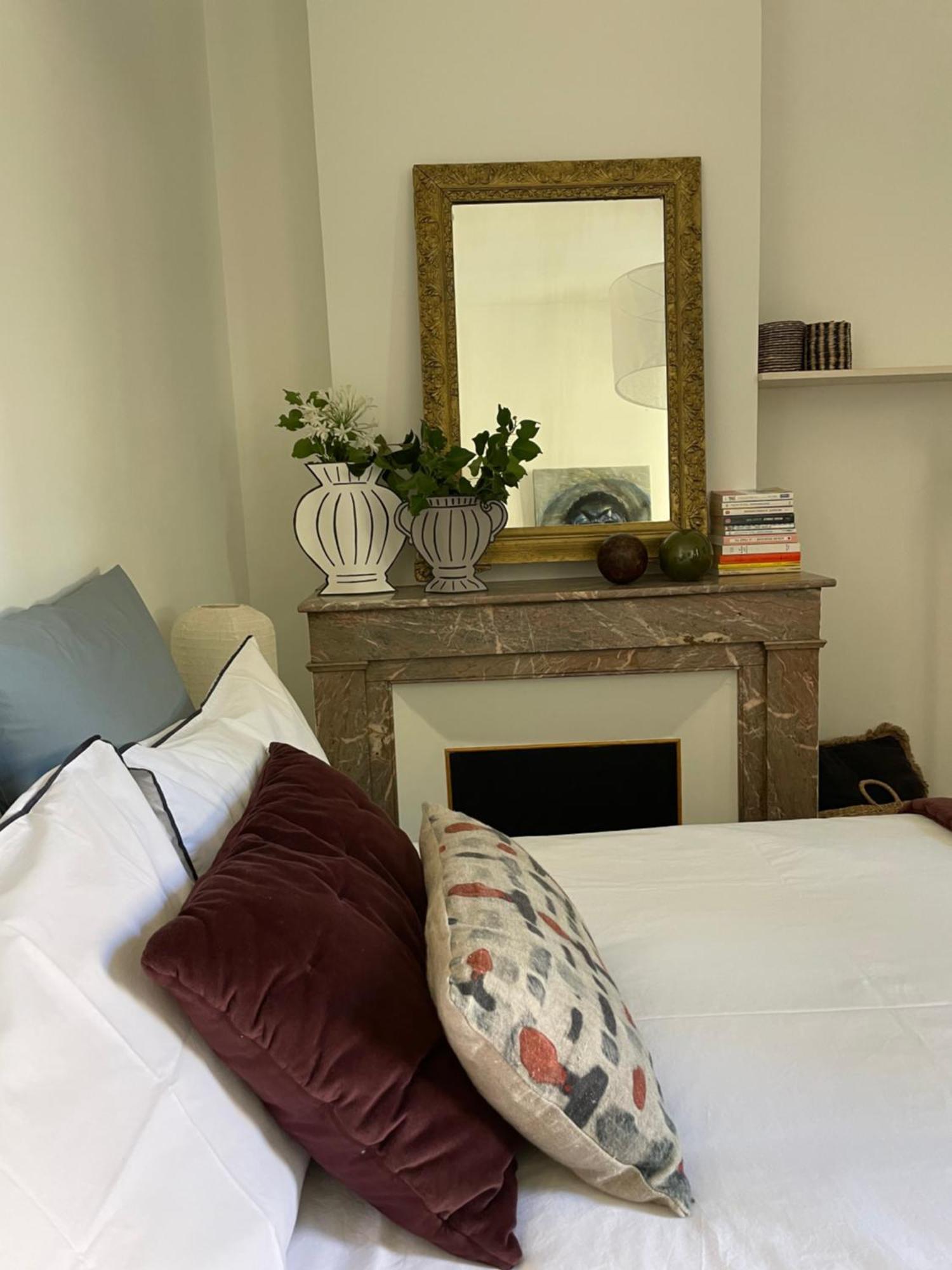 Nimes , Appartement Renove Dans Immeuble Classe. Eksteriør billede